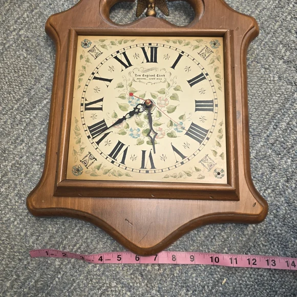 Vintage New England Wooden Floral Wall Clock - Picture 4 of 6